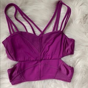 Lululemon detailed sports bra